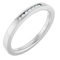 https://meteor.stullercloud.com/das/105618209?obj=stones/diamonds/g_Center&obj=metals&obj=metals&obj.recipe=white&wid=1200&hei=1200