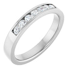 https://meteor.stullercloud.com/das/105620374?obj=stones/diamonds/g_Center&obj=metals&obj=metals&obj.recipe=white&wid=1200&hei=1200