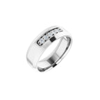 https://meteor.stullercloud.com/das/105768050?obj=stones/diamonds/g_Center&obj=metals&obj=metals&obj.recipe=white&wid=1200&hei=1200