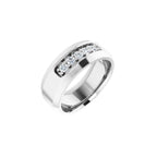 https://meteor.stullercloud.com/das/105769738?obj=stones/diamonds/g_Center&obj=metals&obj=metals&obj.recipe=white&wid=1200&hei=1200