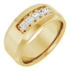https://meteor.stullercloud.com/das/105772961?obj=stones/diamonds/g_Center&obj=metals&obj=metals&obj.recipe=yellow&wid=1200&hei=1200