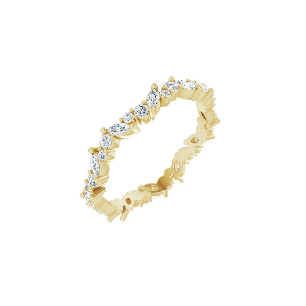 https://meteor.stullercloud.com/das/107434192?obj=stones/diamonds/g_Accent1&obj=stones/diamonds/g_Accent2&obj=metals&obj=metals&obj.recipe=yellow&wid=1200&hei=1200