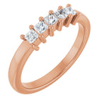 https://meteor.stullercloud.com/das/110397352?obj=stones/diamonds/g_Stone 1&obj=stones/diamonds/g_Stone 2&obj=stones/diamonds/g_Stone 3&obj=stones/diamonds/g_Stone 4&obj=stones/diamonds/g_Stone 5&obj=metals&obj=metals&obj.recipe=rose&wid=1200&hei=1200