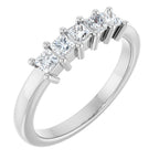 https://meteor.stullercloud.com/das/110399158?obj=stones/diamonds/g_Stone 1&obj=stones/diamonds/g_Stone 2&obj=stones/diamonds/g_Stone 3&obj=stones/diamonds/g_Stone 4&obj=stones/diamonds/g_Stone 5&obj=metals&obj=metals&obj.recipe=white&wid=1200&hei=1200
