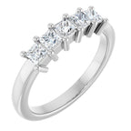 https://meteor.stullercloud.com/das/110402183?obj=stones/diamonds/g_Stone 1&obj=stones/diamonds/g_Stone 2&obj=stones/diamonds/g_Stone 3&obj=stones/diamonds/g_Stone 4&obj=stones/diamonds/g_Stone 5&obj=metals&obj=metals&obj.recipe=white&wid=1200&hei=1200