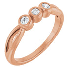 https://meteor.stullercloud.com/das/111180630?obj=stones/diamonds/g_Center 1&obj=stones/diamonds/g_Center 2&obj=stones/diamonds/g_Center 3&obj=metals&obj=metals&obj.recipe=rose&wid=1200&hei=1200