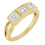https://meteor.stullercloud.com/das/111180651?obj=stones/diamonds/g_Center 1&obj=stones/diamonds/g_Center 2&obj=stones/diamonds/g_Center 3&obj=metals&obj=metals&obj.recipe=yellow&wid=1200&hei=1200