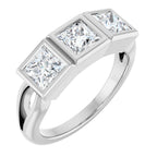 https://meteor.stullercloud.com/das/111189807?obj=stones/diamonds/g_Center 1&obj=stones/diamonds/g_Center 2&obj=stones/diamonds/g_Center 3&obj=metals&obj=metals&obj.recipe=white&wid=1200&hei=1200