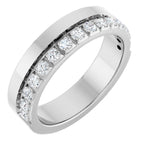https://meteor.stullercloud.com/das/113155840?obj=stones/diamonds/g_Accent&obj=metals&obj=metals&obj.recipe=white&wid=1200&hei=1200