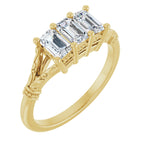 https://meteor.stullercloud.com/das/113222365?obj=stones/diamonds/g_Stone 1&obj=stones/diamonds/g_Stone 2&obj=stones/diamonds/g_Stone 3&obj=metals&obj=metals&obj.recipe=yellow&wid=1200&hei=1200