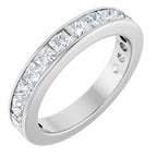 https://meteor.stullercloud.com/das/114464328?obj=stones/diamonds/g_Center&obj=metals&obj=metals&obj.recipe=white&wid=1200&hei=1200