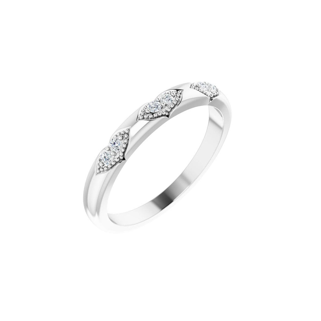 https://meteor.stullercloud.com/das/118436179?obj=stones/diamonds/g_Accent&obj=metals&obj=metals&obj.recipe=white&wid=1200&hei=1200