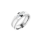 https://meteor.stullercloud.com/das/119086728?obj=stones/diamonds/g_Center 1&obj=stones/diamonds/g_Center 2&obj=stones/diamonds/g_Center 3&obj=metals&obj=metals&obj.recipe=white&wid=1200&hei=1200