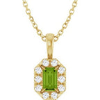 https://meteor.stullercloud.com/das/120708742?obj=stones/diamonds/g_Accent&obj=stones/faceted/g_Center&obj.curves=19,0.173,187.255,255&obj.curves.r=0,0.255,255&obj.curves.g=0,0.144,177.255,255&obj.curves.b=0,0.169,99.255,255&obj=metals&obj=metals&obj.recipe=yellow&$standard$