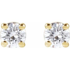 Round 4-Prong Lightweight Stud Earrings
