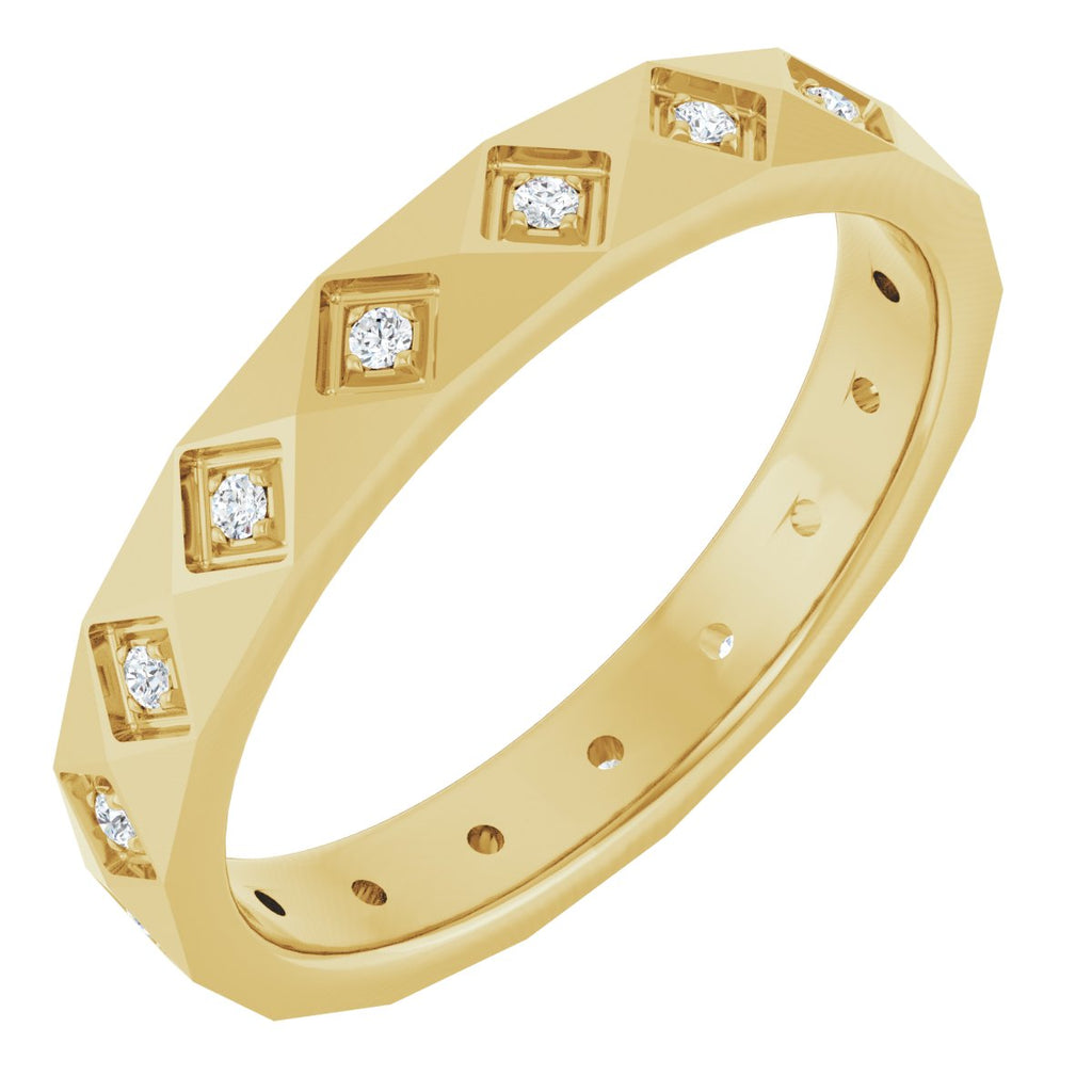 https://meteor.stullercloud.com/das/121766171?obj=stones/diamonds/g_Accent&obj=metals&obj=metals&obj.recipe=yellow&wid=1200&hei=1200
