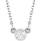 https://meteor.stullercloud.com/das/125275008?obj=stones/diamonds/g_Center&obj=metals&obj=metals&obj.recipe=white&wid=1200&hei=1200