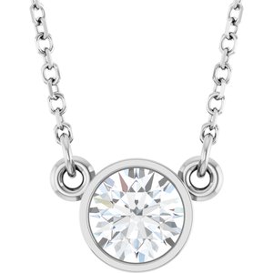 https://meteor.stullercloud.com/das/125285991?obj=stones/diamonds/g_Center&obj=metals&obj=metals&obj.recipe=white&$standard$