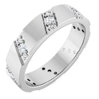 https://meteor.stullercloud.com/das/127685833?obj=stones/diamonds/g_Accent 1&obj=stones/diamonds/g_Accent 2&obj=metals&obj=metals&obj.recipe=white&wid=1200&hei=1200