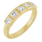 https://meteor.stullercloud.com/das/127892097?obj=stones/diamonds/g_Center 1&obj=stones/diamonds/g_Center 2&obj=stones/diamonds/g_Center 3&obj=stones/diamonds/g_Center 4&obj=stones/diamonds/g_Center 5&obj=metals&obj=metals&obj.recipe=yellow&wid=1200&hei=1200