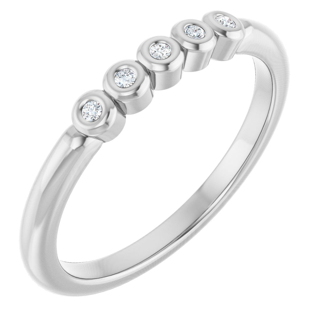 https://meteor.stullercloud.com/das/127892313?obj=stones/diamonds/g_Center 1&obj=stones/diamonds/g_Center 2&obj=stones/diamonds/g_Center 3&obj=stones/diamonds/g_Center 4&obj=stones/diamonds/g_Center 5&obj=metals&obj=metals&obj.recipe=white&wid=1200&hei=1200