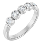 https://meteor.stullercloud.com/das/127897082?obj=stones/diamonds/g_Center 1&obj=stones/diamonds/g_Center 2&obj=stones/diamonds/g_Center 3&obj=stones/diamonds/g_Center 4&obj=stones/diamonds/g_Center 5&obj=metals&obj=metals&obj.recipe=white&wid=1200&hei=1200