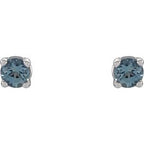 Round 4-Prong Lightweight Stud Earrings