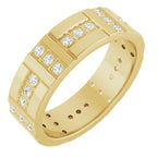 https://meteor.stullercloud.com/das/133625644?obj=stones/diamonds/g_Accent&obj=metals&obj=metals&obj.recipe=yellow&wid=1200&hei=1200