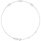 https://meteor.stullercloud.com/das/134053426?obj=stones/diamonds/g_Accent2&obj=stones/diamonds/g_Accent1&obj=stones/diamonds/g_Accent3&obj=metals&obj=metals&obj.recipe=white&$standard$