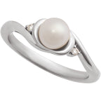 Accented Pearl Ring