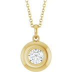 https://meteor.stullercloud.com/das/136971245?obj=stones/diamonds/g_Center&obj=metals&obj=metals&obj.recipe=yellow&$standard$