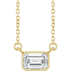 https://meteor.stullercloud.com/das/141502586?obj=stones/diamonds/g_Center&obj=metals&obj=metals&obj.recipe=yellow&wid=1200&hei=1200