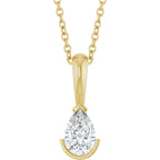 https://meteor.stullercloud.com/das/144605594?obj=stones/diamonds/g_Center&obj=metals&obj=metals&obj.recipe=yellow&wid=1200&hei=1200