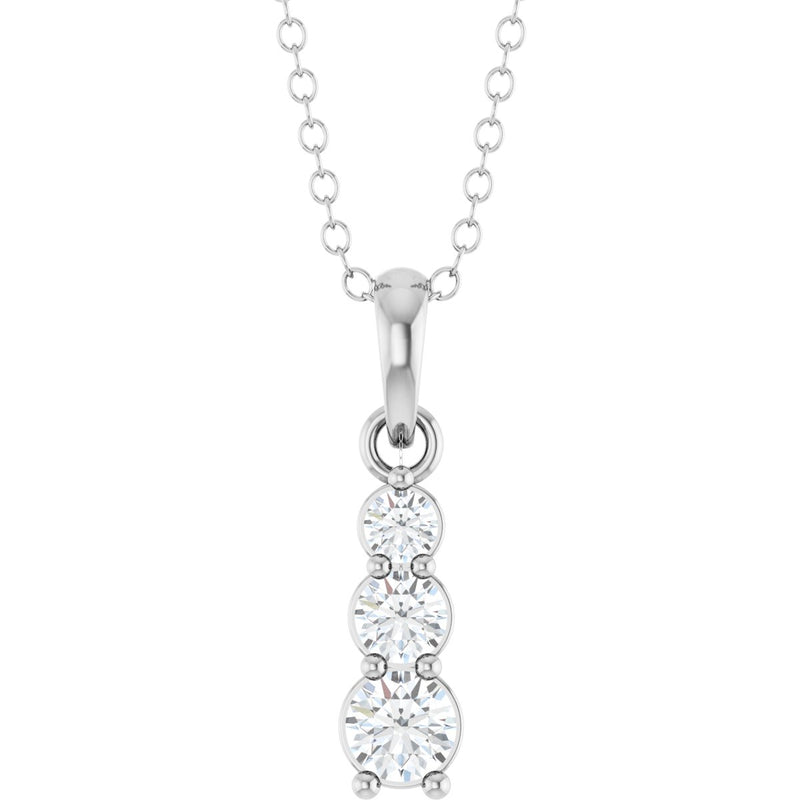 https://meteor.stullercloud.com/das/145326565?obj=stones/diamonds/g_Accent&obj=metals&obj=metals&obj.recipe=white&wid=1200&hei=1200