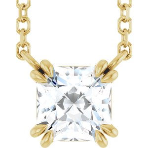 https://meteor.stullercloud.com/das/151041470?obj=stones/diamonds/g_Center&obj=metals&obj=metals&obj.recipe=yellow&$standard$