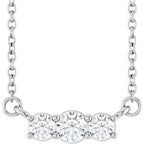 https://meteor.stullercloud.com/das/151321284?obj=stones/diamonds/g_Center&obj=stones/diamonds/g_Side&obj=metals&obj=metals&obj.recipe=white&$standard$