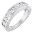 https://meteor.stullercloud.com/das/152153192?obj=stones/diamonds/g_Accent&obj=metals&obj=metals&obj.recipe=white&wid=1200&hei=1200