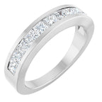 https://meteor.stullercloud.com/das/152178903?obj=stones/diamonds/g_Accent&obj=metals&obj=metals&obj.recipe=white&wid=1200&hei=1200