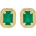 Round 4-Prong Claw Bezel-Style Stud Earrings