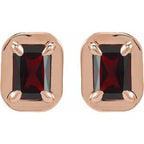 Round 4-Prong Claw Bezel-Style Stud Earrings