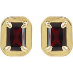 Round 4-Prong Claw Bezel-Style Stud Earrings