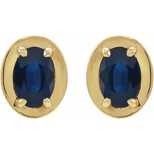 Round 4-Prong Claw Bezel-Style Stud Earrings