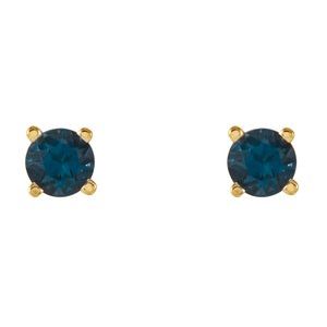 Round 4-Prong Lightweight Stud Earrings
