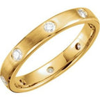 Accented Beveled-Edge Comfort-Fit Band with Brush Finish