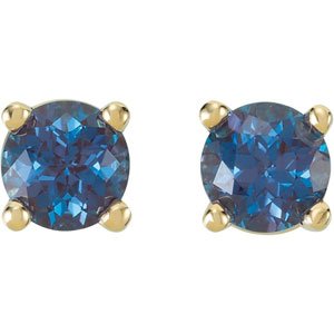 Round 4-Prong Stud Earrings