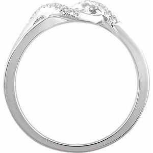 Criss-Cross Ring