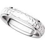 Stepped-Edge Comfort-Fit Half Round Band with Hammer Finish