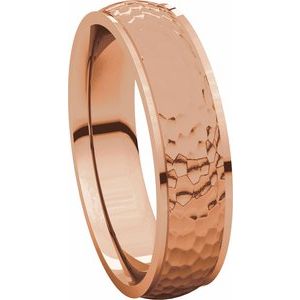 Stepped-Edge Comfort-Fit Half Round Band with Hammer Finish