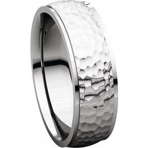 Stepped-Edge Comfort-Fit Half Round Band with Hammer Finish