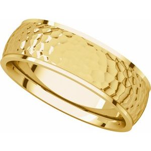 Stepped-Edge Comfort-Fit Half Round Band with Hammer Finish